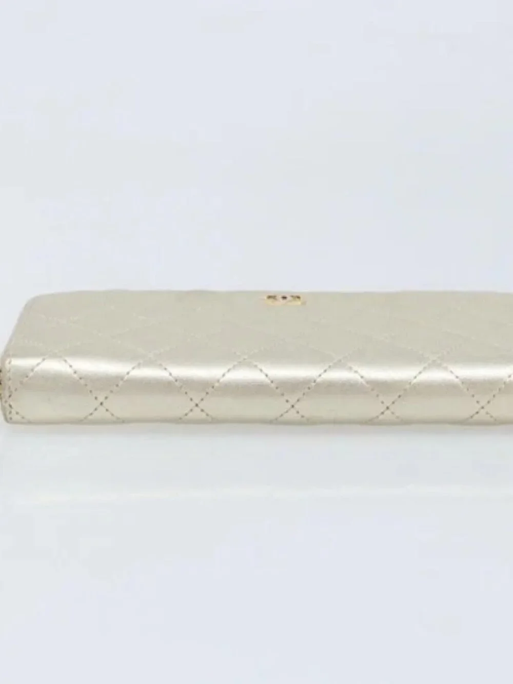 CHANEL Matelasse Long Wallet Lamb Skin Gold Tone CC Auth LNZ571V